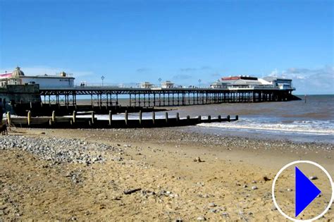 Cromer Beach and Pier Webcam